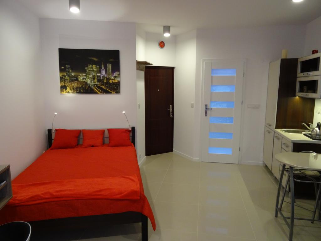 Apartamenty Metro Mlociny Varsóvia Quarto foto