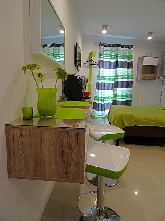 Apartamenty Metro Mlociny Varsóvia Quarto foto